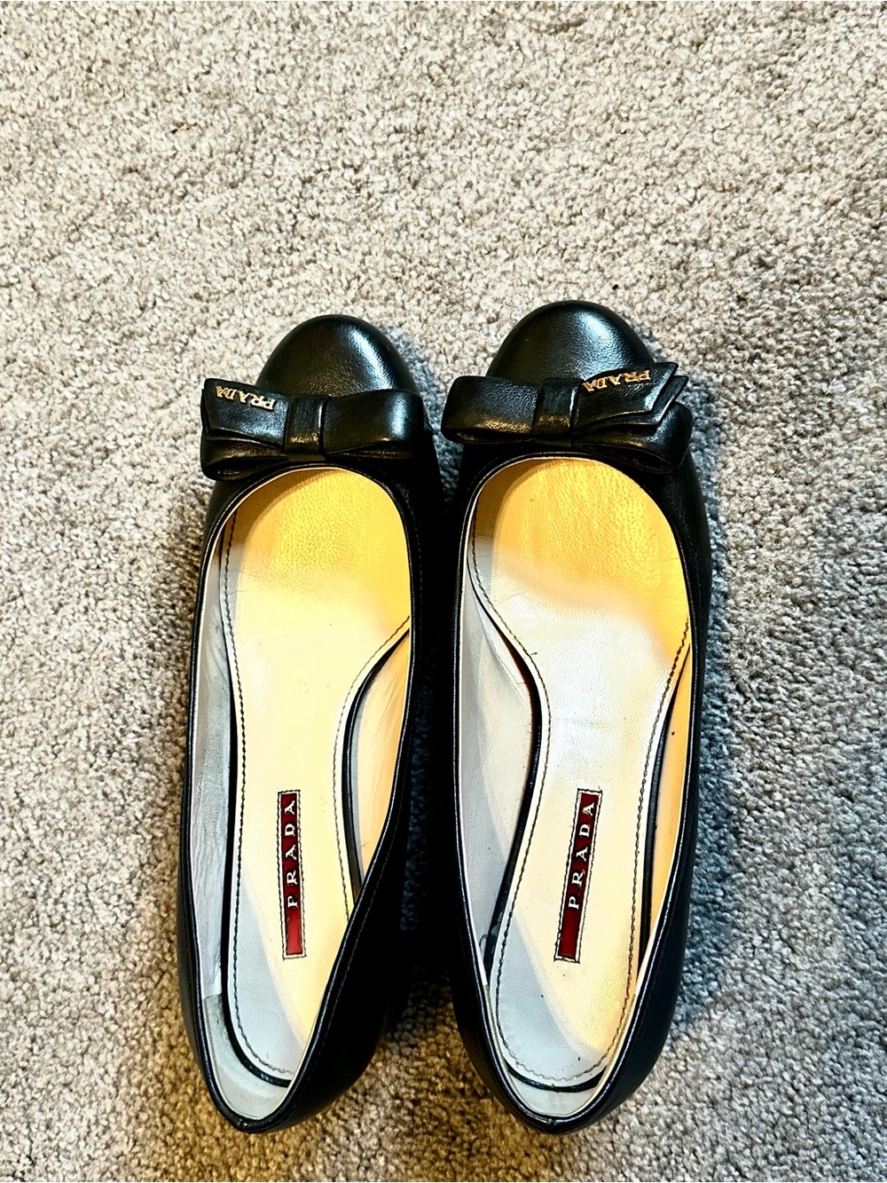 Prada Black Leather Bow Ballet pumps - Women's